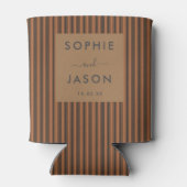 Modern Eenvoudig Elegant Bruiloft Script Gestreept Blikjeskoeler (Achterkant)