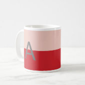 Modern eenvoudig rood en roze monogram koffiemok (Voorkant links)