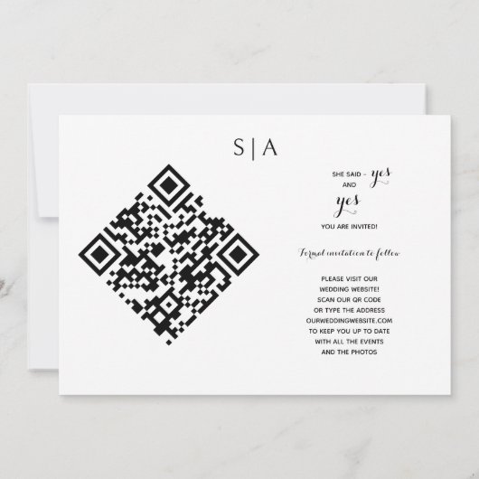 Modern Eenvoudig Script Drie Fotogalerij QR CODE Save The Date (Achterkant)