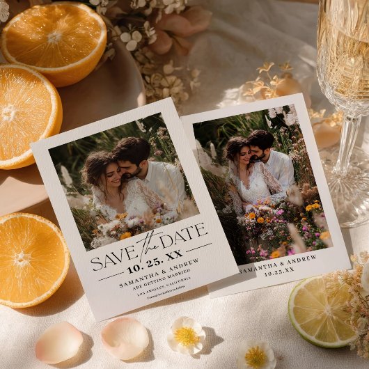 Modern eenvoudig script zwart wit foto's bruiloft save the date
