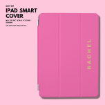 Modern Eenvoudig Stijlvol Heet Roze Magenta Monogr iPad Air Cover<br><div class="desc">Creëer je eigen moderne,  magenta getinte iPad cover en bescherm je iPad in stijl. Heet roze hoes met goudkleurige vetgedrukte en eenvoudige personalisatie die eenvoudig kan worden bijgewerkt naar elke tekst die u wilt.</div>