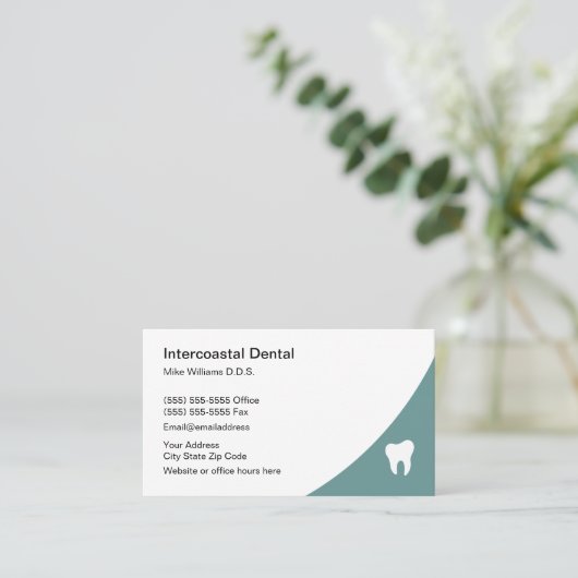 Modern eenvoudig tandartspraktijk aanbevelingskaartje (Staand voorkant)