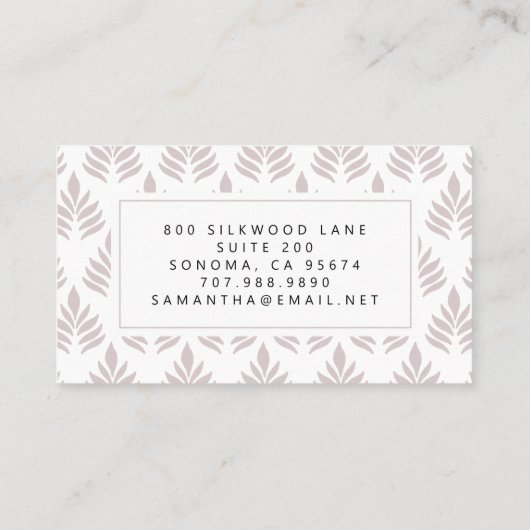 Modern eenvoudig typografie bladpatroonscript visitekaartje (Achterkant)