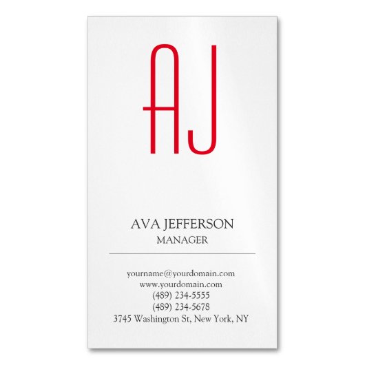 Modern eenvoudig verticaal eenvoudig wit rood mono magnetisch visitekaartje (Voorkant Verticaal)