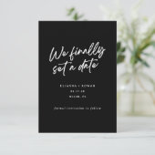 Modern eenvoudig We eindelijk instellen een datum  Save The Date (Staand voorkant)