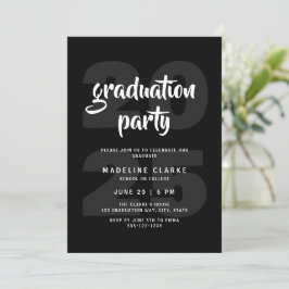 Modern Eenvoudig Zwart & Wit Graduation Party Kaart
