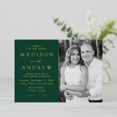 Modern Elegance Green and Gold Photo Wedding Folie Uitnodiging (Staand Voorkant)