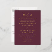 Modern Elegance Monogram Wine and Gold Wedding Folie Uitnodiging Briefkaart (Voorkant / Achterkant)