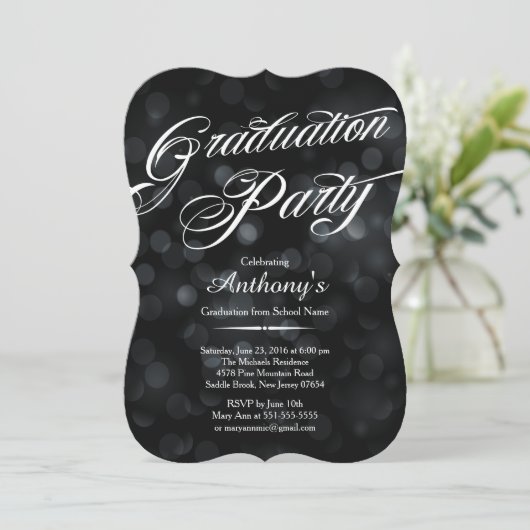 Modern Elegance Typography Bokeh Graduation Party Kaart (Staand voorkant)