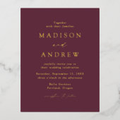 Modern Elegance Wine and Gold Wedding Folie Uitnodiging Briefkaart (Voorkant)