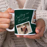 Modern Elegant 4 foto collage familie geschenk Koffiemok<br><div class="desc">Modern Elegant 4 Fotocollage Familie Gift Giant Coffee Mok. Klik op de bewerkingsknop om dit ontwerp aan te passen met uw eigen foto's en tekst. De rode achtergrondkleur kan worden gewijzigd.</div>