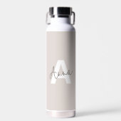 Modern Elegant Beige Monogram Custom Initiaal Waterfles (Voorkant)