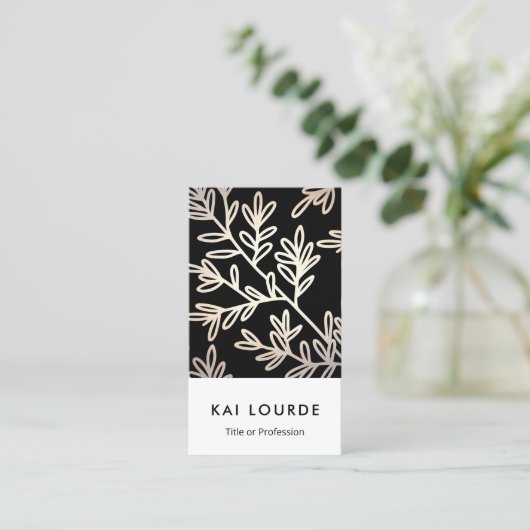 Modern elegant Black en Gold Leaf Pattern Visitekaartje (Staand voorkant)