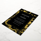 Modern Elegant Black Gold Floral Wedding Folie Uitnodiging (Gedraaid)