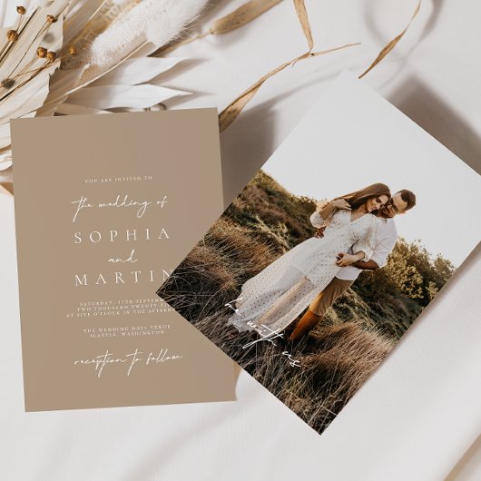 Modern Elegant Bleek Taupe Photo Wedding Invitatio Kaart