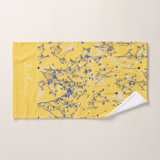 Modern Elegant Blue Flowers Mustard Yellow Name Bad Handdoek (Handdoek)
