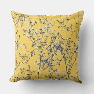 Modern Elegant Blue Wildflower op Mustard Yellow Kussen