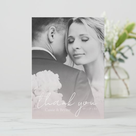 Modern Elegant Blush Roze Chique Foto Bruiloft Bedankkaart (Staand voorkant)