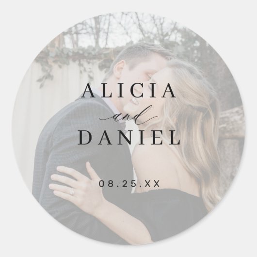 Modern elegant bride groom name date photo wedding ronde sticker (Voorkant)