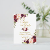Modern Elegant Burgundy Floral Gold Save the Date Aankondigingskaart (Staand voorkant)