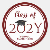 Modern Elegant Burgundy Red Typography Afstuderen Ronde Sticker (Voorkant)