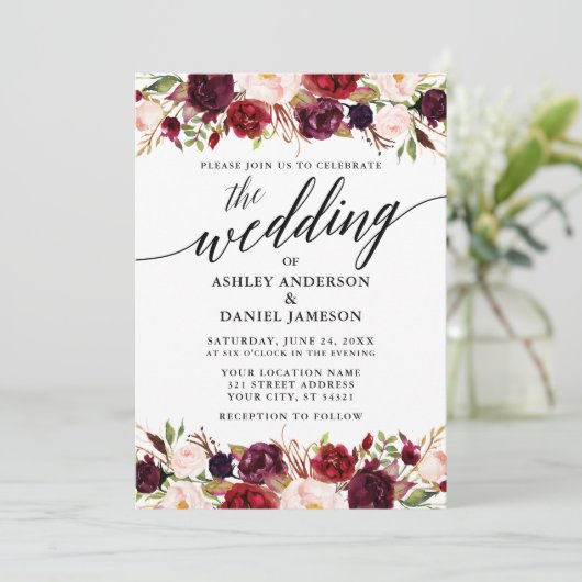 Modern Elegant Calligraphy Burgundy Floral Wedding Kaart (Staand voorkant)