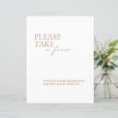 Modern Elegant Calligraphy Favors Wedding Sign (Staand voorkant)