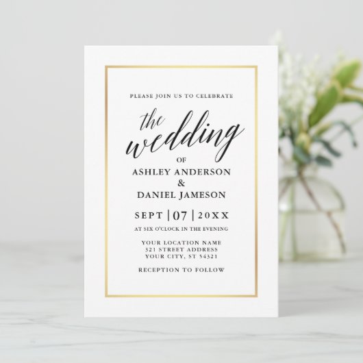 Modern Elegant Calligraphy Wedding Black en Gold Kaart (Staand voorkant)