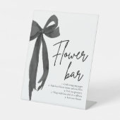 Modern Elegant Chic Black Bow Bloem Bar Teken Reclamebord Met Voetstuk (Voorkant)
