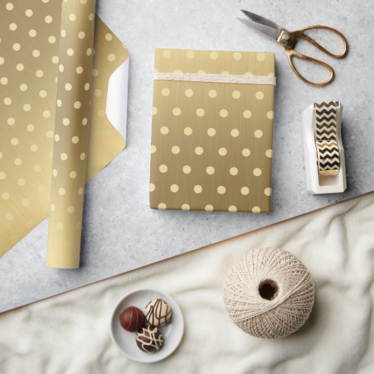 Modern Elegant Classy Polka Dots on Gold Cadeaupapier (Crafts)