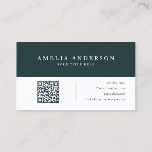 Modern Elegant Dark Green Initial QR Code  Visitekaartje (Achterkant)