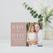 Modern Elegant Dusty Roos Foto Save the Date Aankondigingskaart (Staand voorkant)