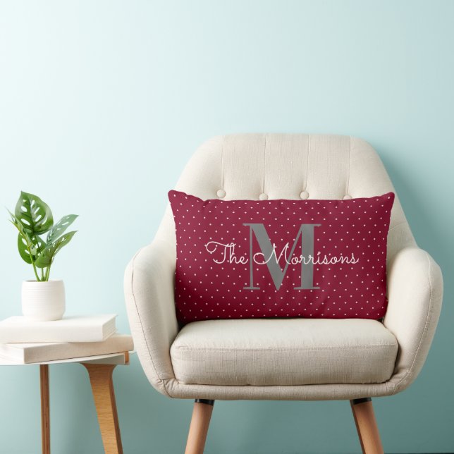 Modern Elegant Familienaam Monogram Stippen Burgun Kussen (Stoel)