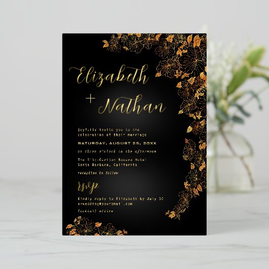 Modern Elegant Floral Black & Gold Wedding Folie Uitnodiging (Staand Voorkant)