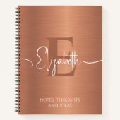 Modern Elegant Geborsteld Kopermetaal Monogrammed Notitieboek (Voorkant)