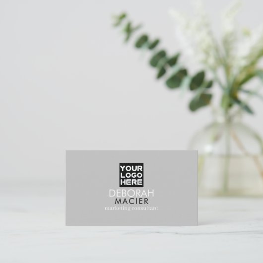 Modern Elegant Grey Visitekaartje met Logo Afbeeld (Staand voorkant)