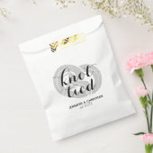 Modern Elegant Knot Tied Pretzel Trouwtraktatie Bedankzakje (Gezegeld)