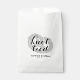 Modern Elegant Knot Tied Pretzel Trouwtraktatie Bedankzakje