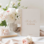 Modern Elegant Maid of Honor Wedding Planner<br><div class="desc">Ontworpen om te coördineren met voor het Collectie van de Uitnodiging van de Weddenschap "Chloe". Klik op "Details" om meer informatie te wijzigen. Om de tekst te verplaatsen of de grootte, de doopvont, of de kleur te veranderen, klik "uitgeven gebruikend het Hulpmiddel van het Ontwerp". Uitzicht de verbinding van het...</div>