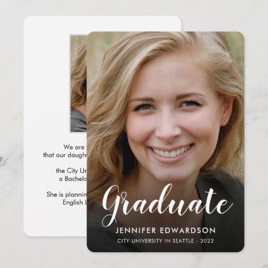 Modern elegant manuscript twee foto's afstuderen aankondiging (Voorkant / Achterkant)