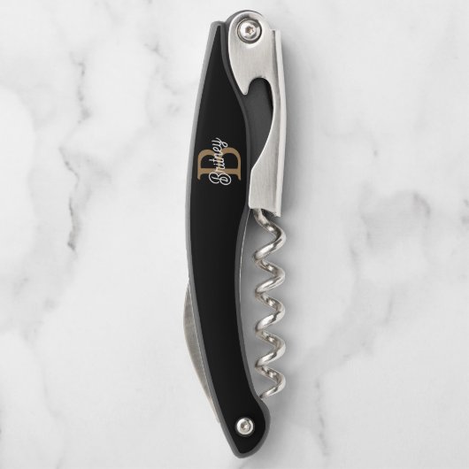 Modern Elegant Monogram Naam Zwart Goud Script Kurkentrekker (Achterkant)