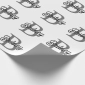 Modern Elegant Monogram Naam Zwart Grijs Script Cadeaupapier (Hoek)