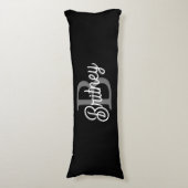 Modern Elegant Monogram Naam Zwart Grijs Script Lichaamskussen (Voorkant Verticaal)