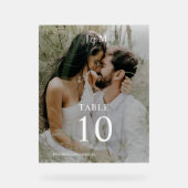 Modern Elegant Monogram Trouwfoto Tafelnummer Acryl Bord (Voorkant)