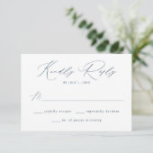 Modern Elegant Navy Script bruiloft RSVP Kaartje (Staand voorkant)
