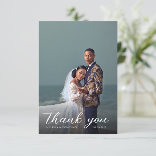Modern Elegant Overlay Script 2 volledige foto bru Bedankkaart (Staand voorkant)