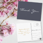 Modern Elegant Paarse Faux Gold Script dank u Briefkaart<br><div class="desc">Creëer uw eigen aangepaste,  gepersonaliseerde,  moderne stoffige paarse en witte dank u briefkaart. Voer uw bericht in / opmerking van dank. Elegant bedankbriefje briefkaart voor gebruik op bruiloft,  huwelijksverjaardag,  verjaardag,  afstuderen,  vrijgezellenfeest,  baby shower,  feestdagen,  of een andere speciale gelegenheid gerelateerde mailings.</div>