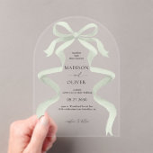 Modern Elegant Sage Green Bow Wedding Arch Acryl Uitnodigingen (Insitu (Draagbaar))