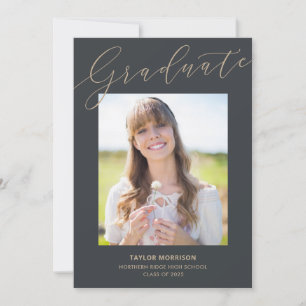 Modern Elegant Script 2025 Foto Graduation Party Kaart