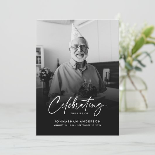 Modern Elegant Script 2-foto begrafenis/gedenkteke Bedankkaart (Staand voorkant)